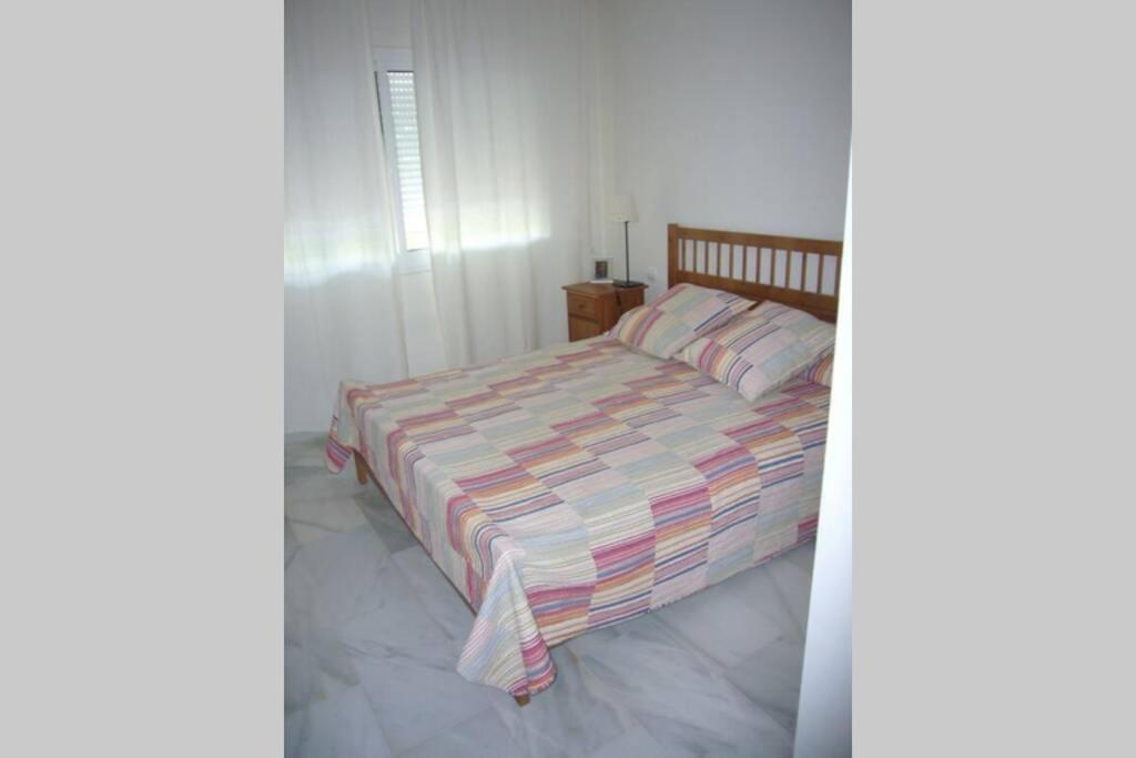 Apartamento En Playa Del Infante โรตา ภายนอก รูปภาพ
