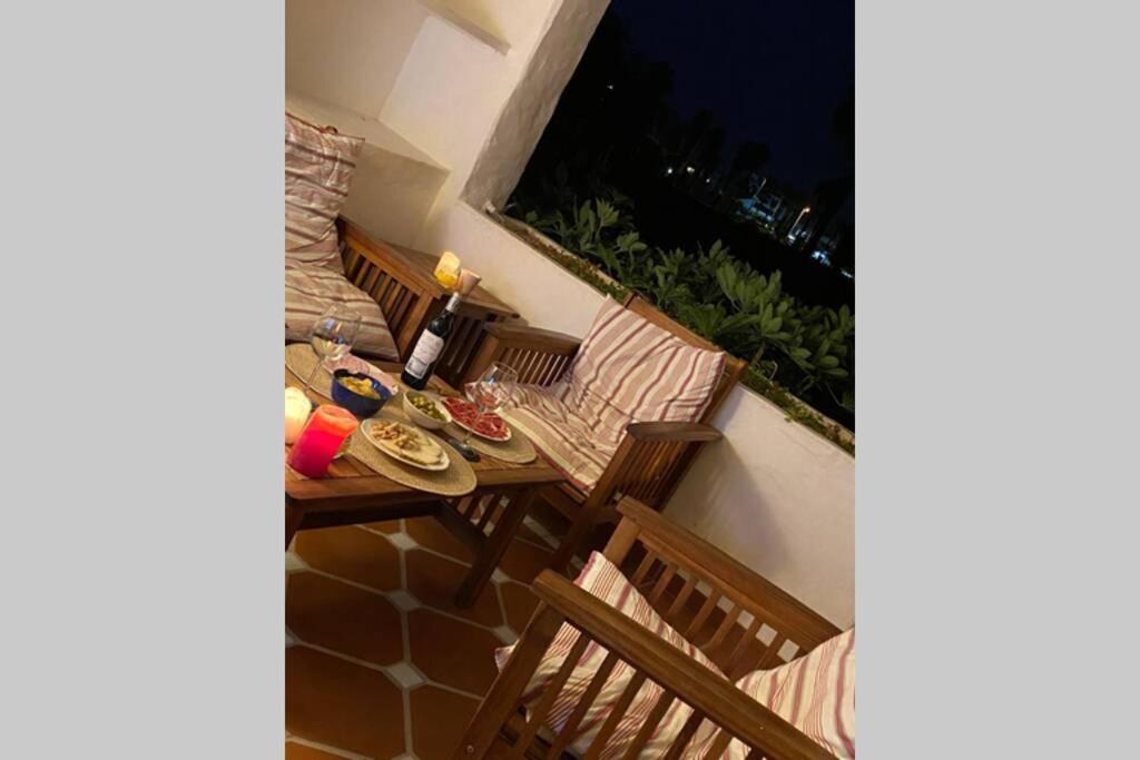 Apartamento En Playa Del Infante โรตา ภายนอก รูปภาพ
