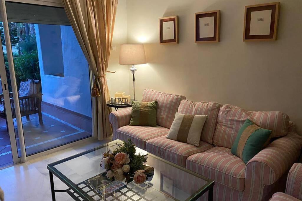 Apartamento En Playa Del Infante โรตา ภายนอก รูปภาพ