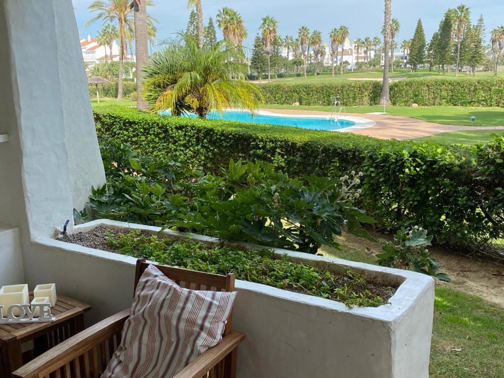 Apartamento En Playa Del Infante โรตา ภายนอก รูปภาพ